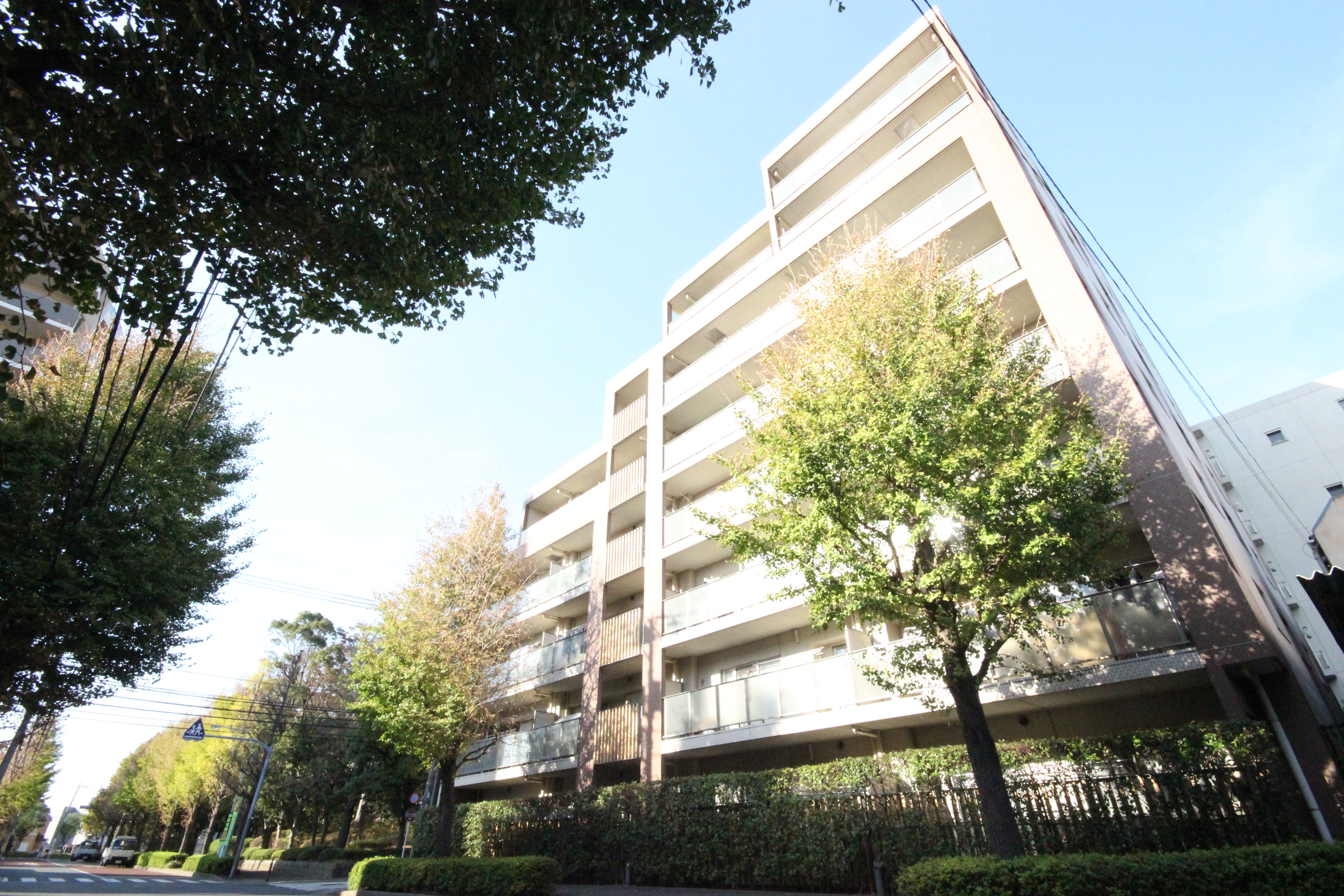 【大手不動産業社で売れなかったけど、東宝ハウスで売却成功】～友人からの勧めで、他社の媒介から東宝ハウスに変えたら、売却に成功できました～<br />