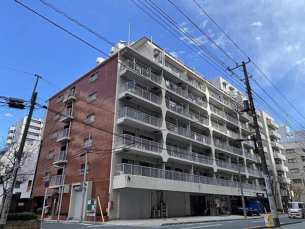 【手狭な住まいの環境を大きく変えるため更新にあわせて購入検討】～他社ともいくつか検討しましたが、最もスピーディーに連絡を取っていただいたのが中川さんでしたのでお願いしました。売買は初めてでしたが無事に終わりホッとしています。～