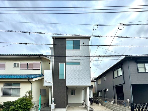 埼玉県さいたま市浦和区大東3丁目