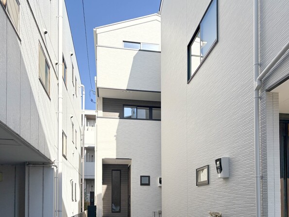 埼玉県川口市元郷３丁目