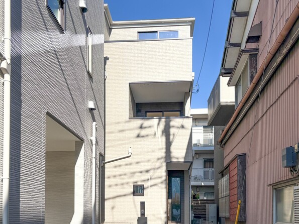 埼玉県川口市元郷３丁目