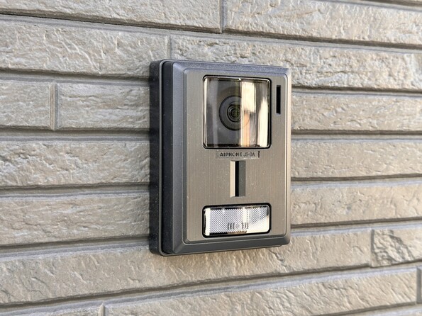 【TVモニター付インターホン】不在時の来訪者を録画でき犯罪抑止効果も期待できます