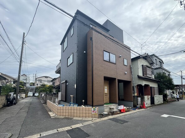 埼玉県さいたま市南区鹿手袋１丁目