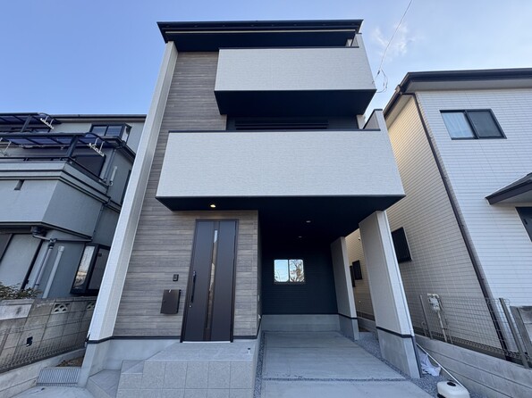 埼玉県川口市上青木３丁目