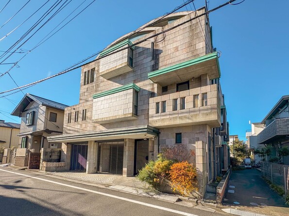 埼玉県さいたま市浦和区常盤８丁目