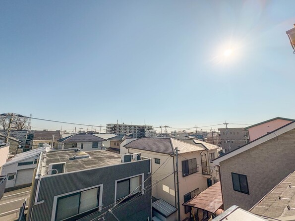 【眺望】眺望や窓からの景色が良いと、家で過ごす時間も快適です。