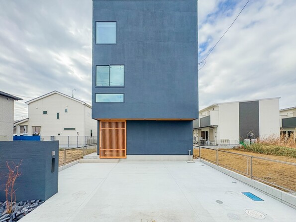 埼玉県さいたま市緑区美園１丁目