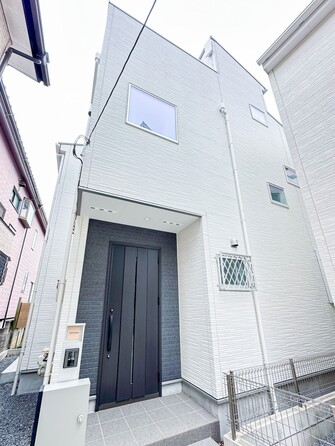 埼玉県さいたま市南区沼影１丁目