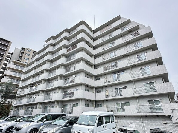 埼玉県さいたま市浦和区仲町３丁目