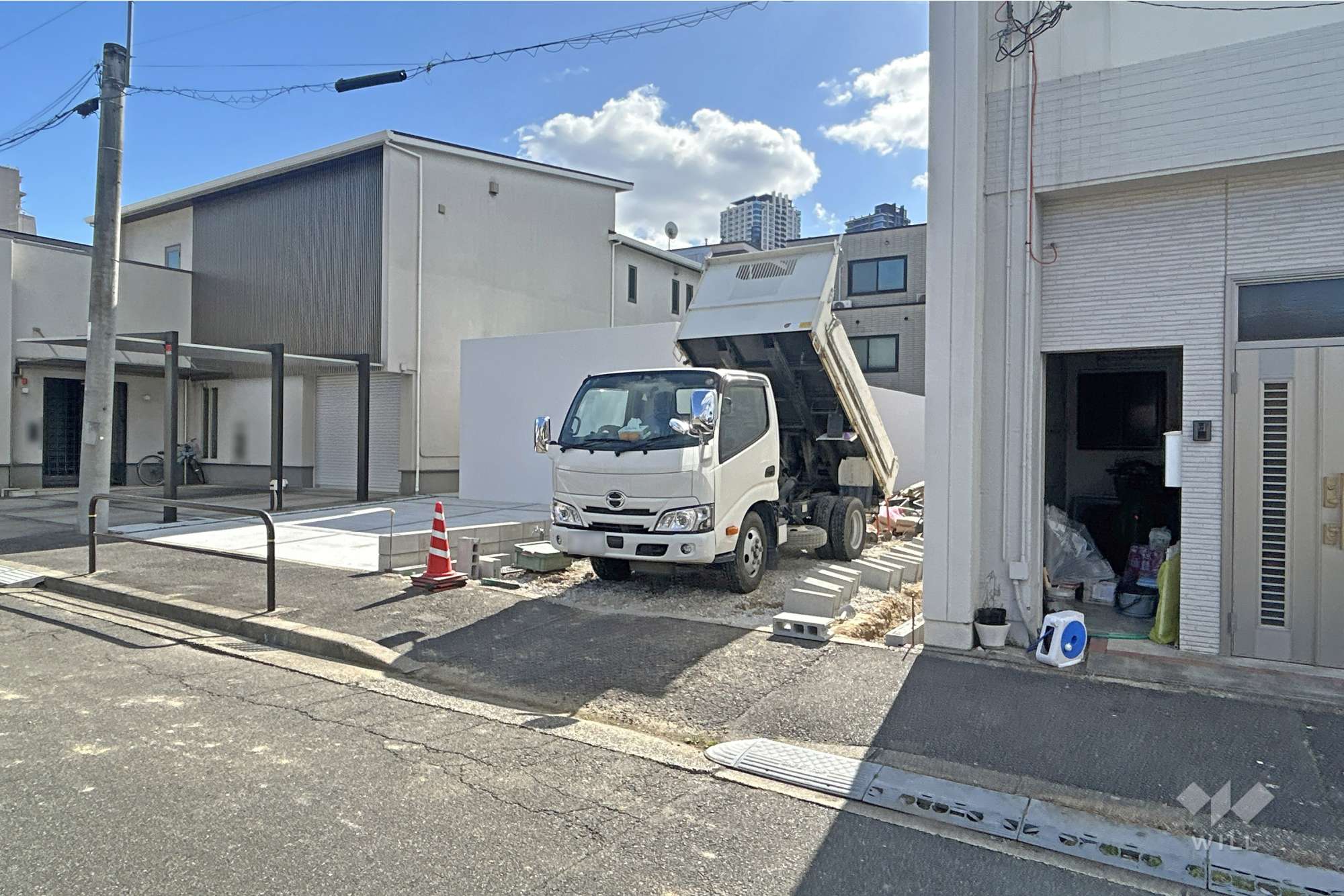 愛知県名古屋市千種区高見１丁目19