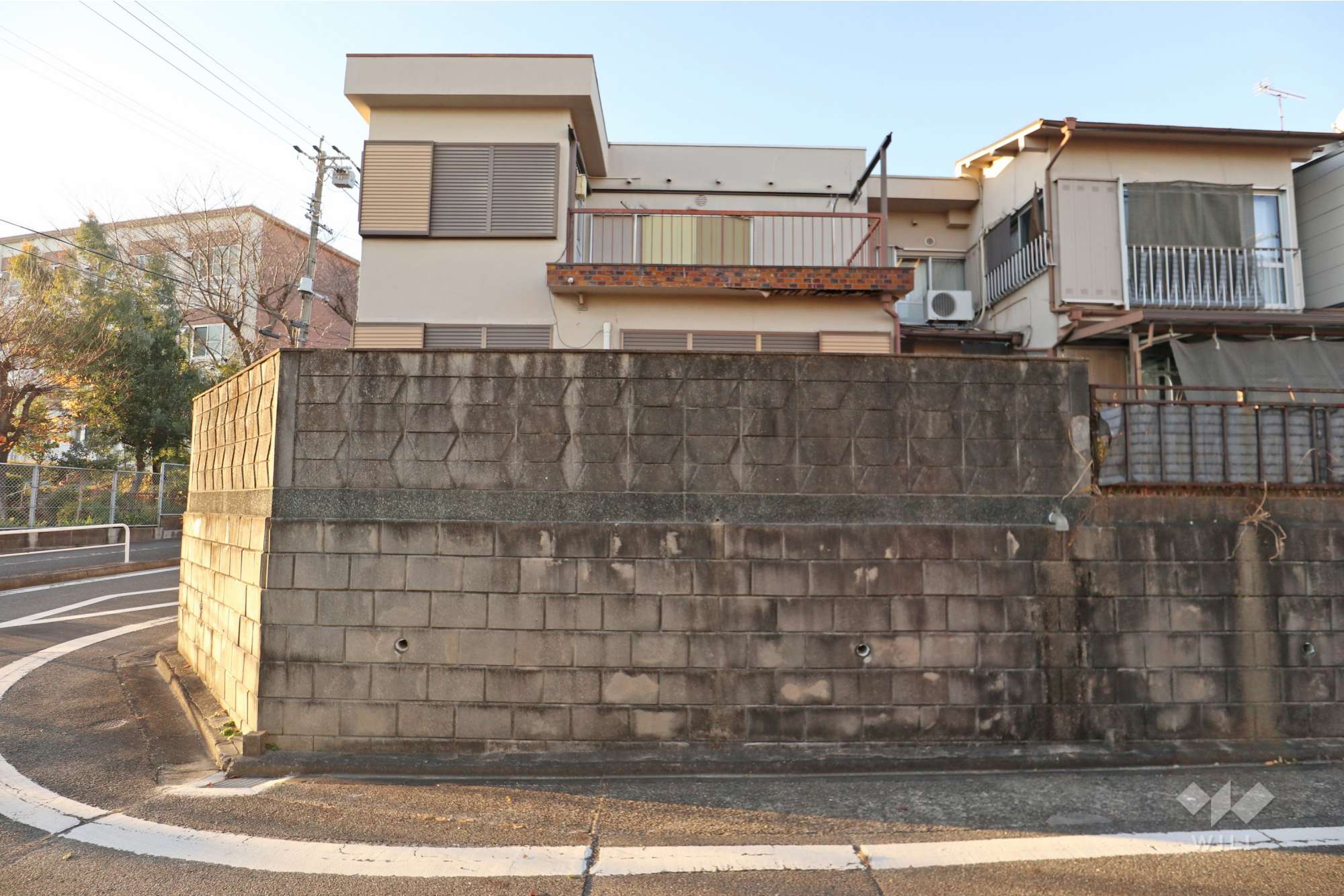 物件の外観（南東側から）［2025年12月16日撮影］