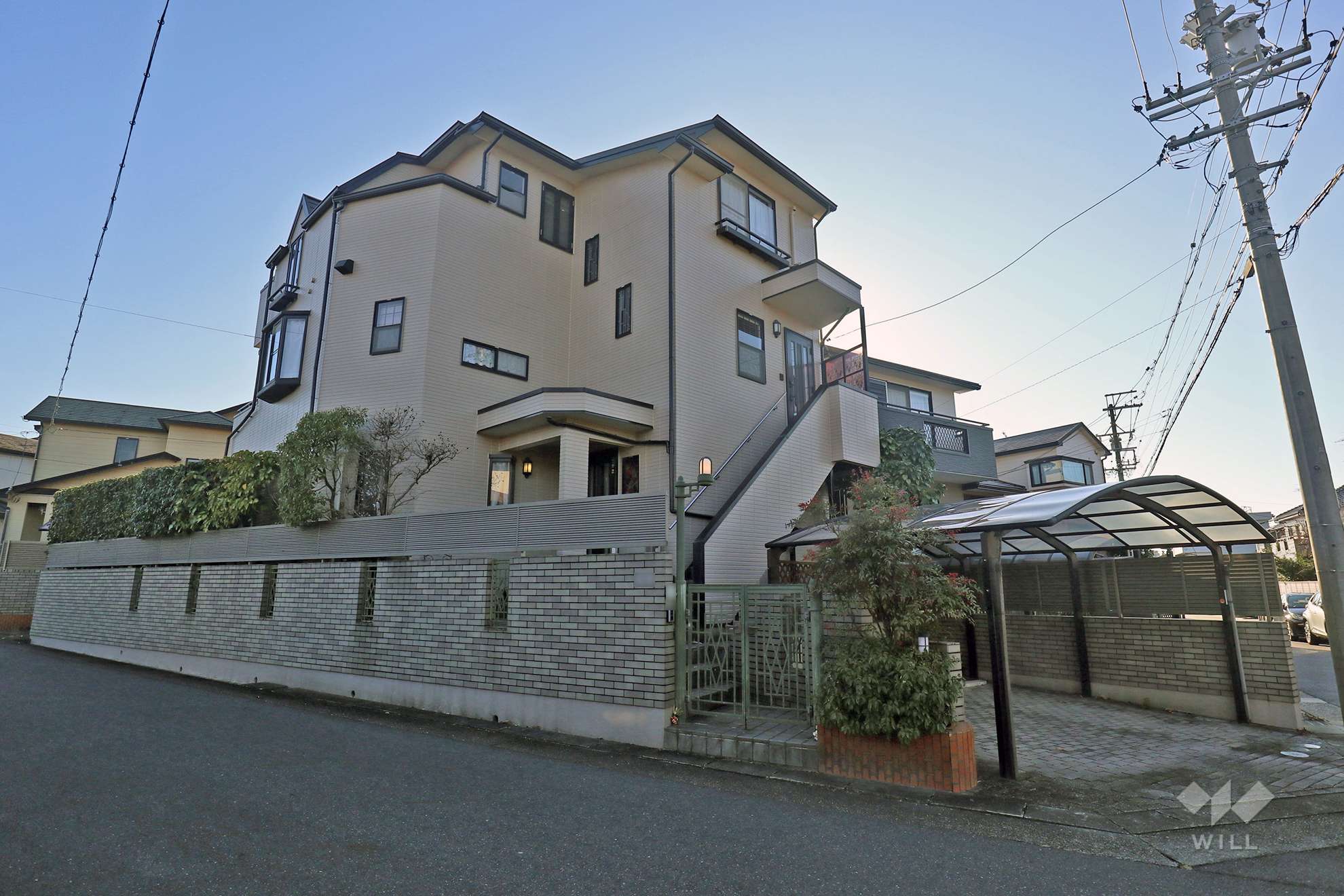 愛知県春日井市東野町６丁目4