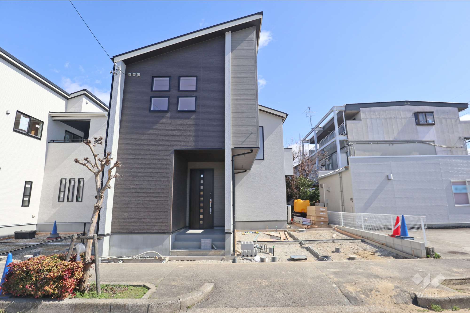 愛知県春日井市西高山町２丁目10