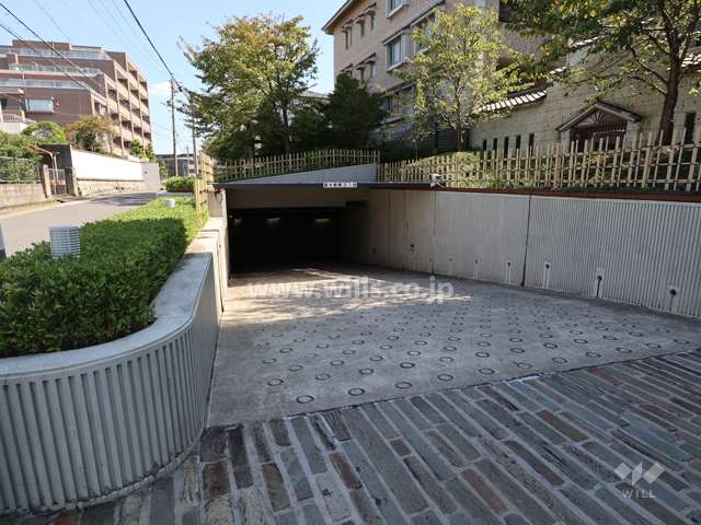 愛知県名古屋市千種区向陽町２丁目