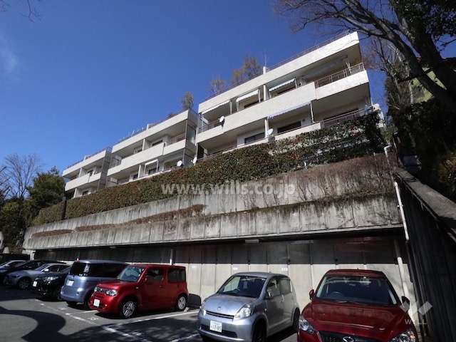 愛知県名古屋市千種区東山元町３丁目17