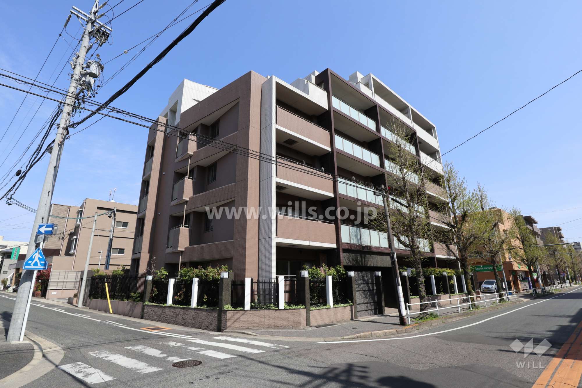 愛知県名古屋市名東区高社１丁目1