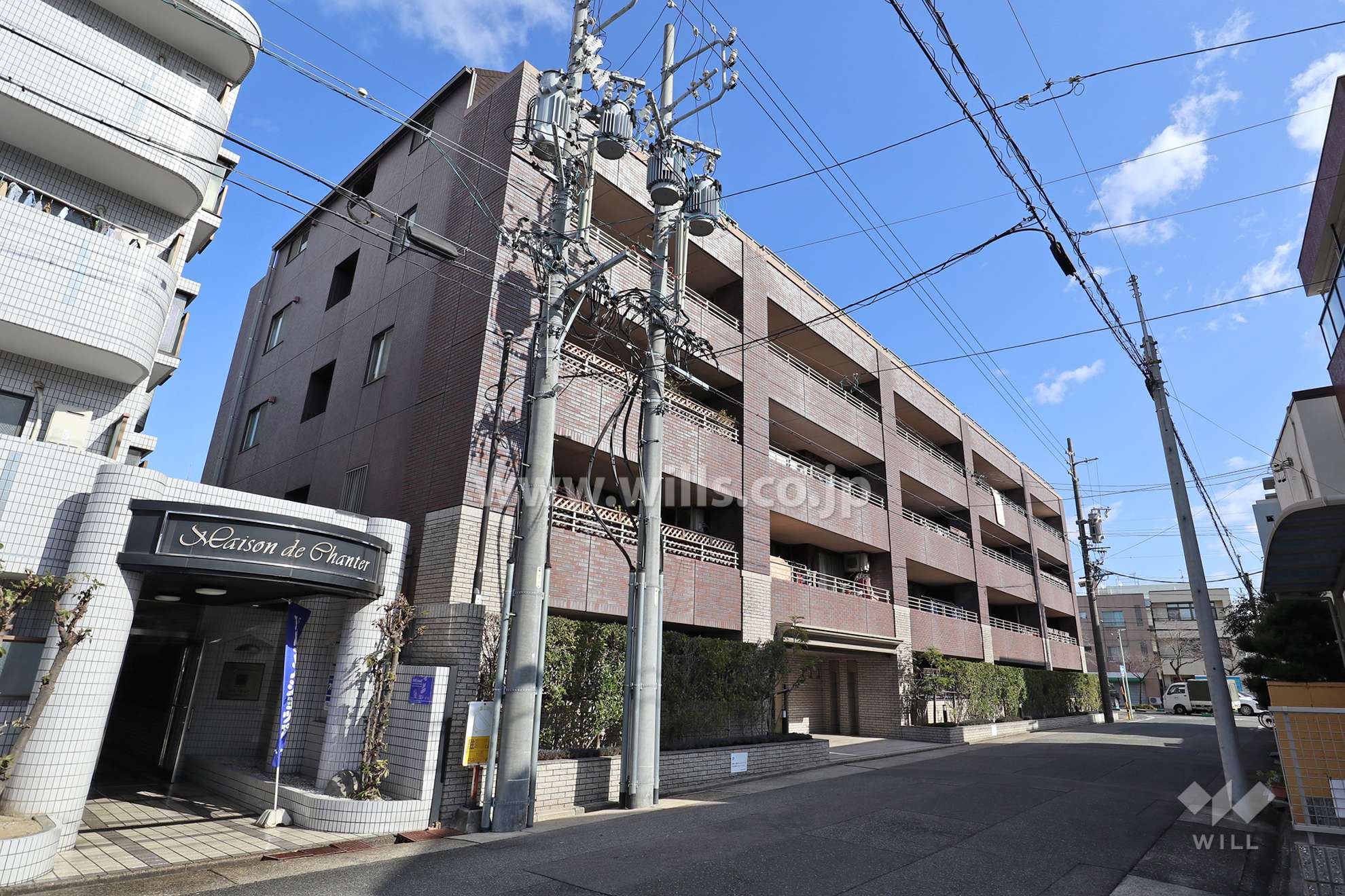 愛知県名古屋市昭和区鶴羽町３丁目21