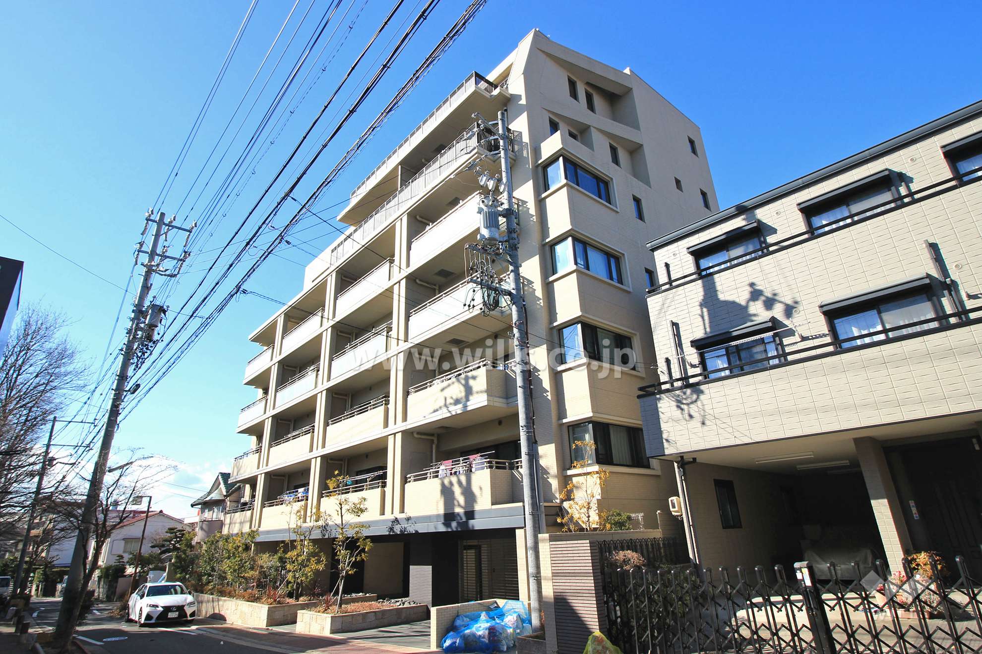 愛知県名古屋市昭和区滝川町4