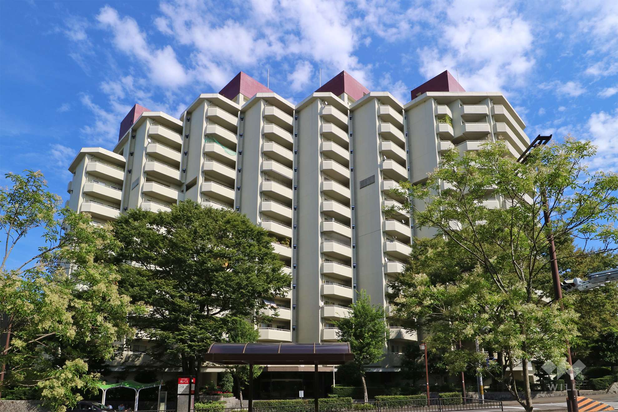 愛知県名古屋市昭和区山手通１丁目28