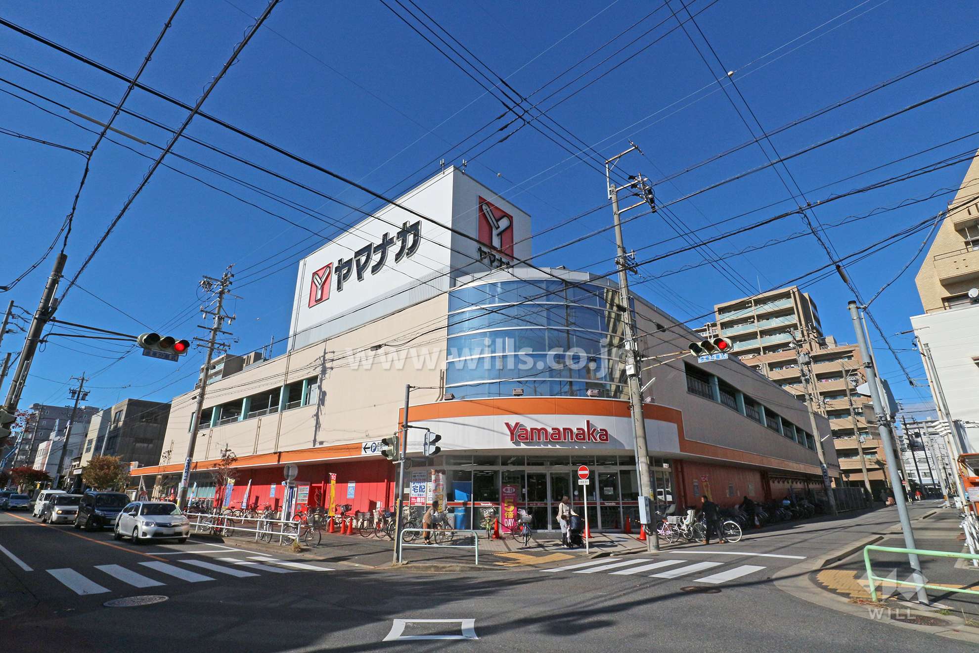 ヤマナカ(松原店)の外観