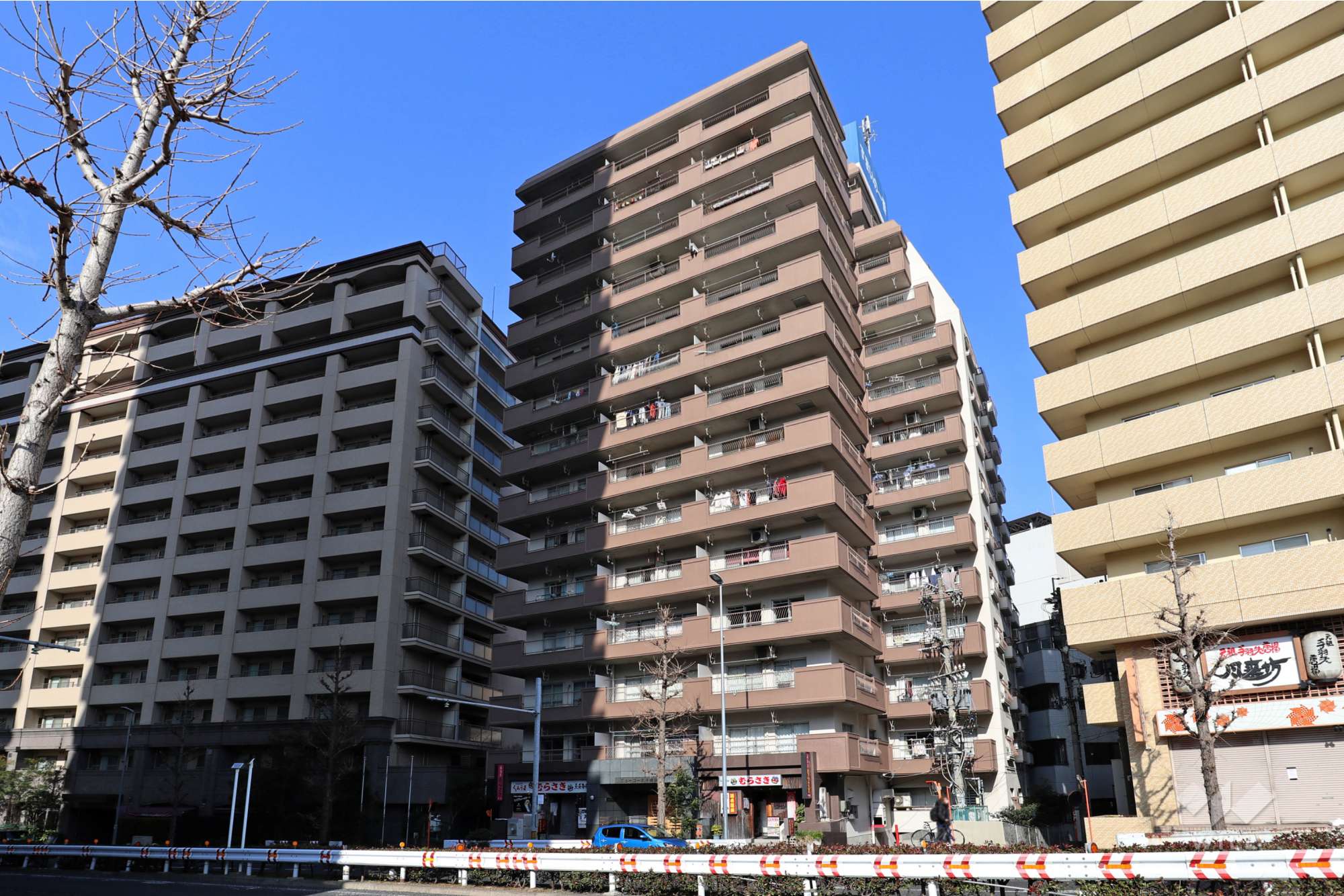 愛知県名古屋市東区葵３丁目25