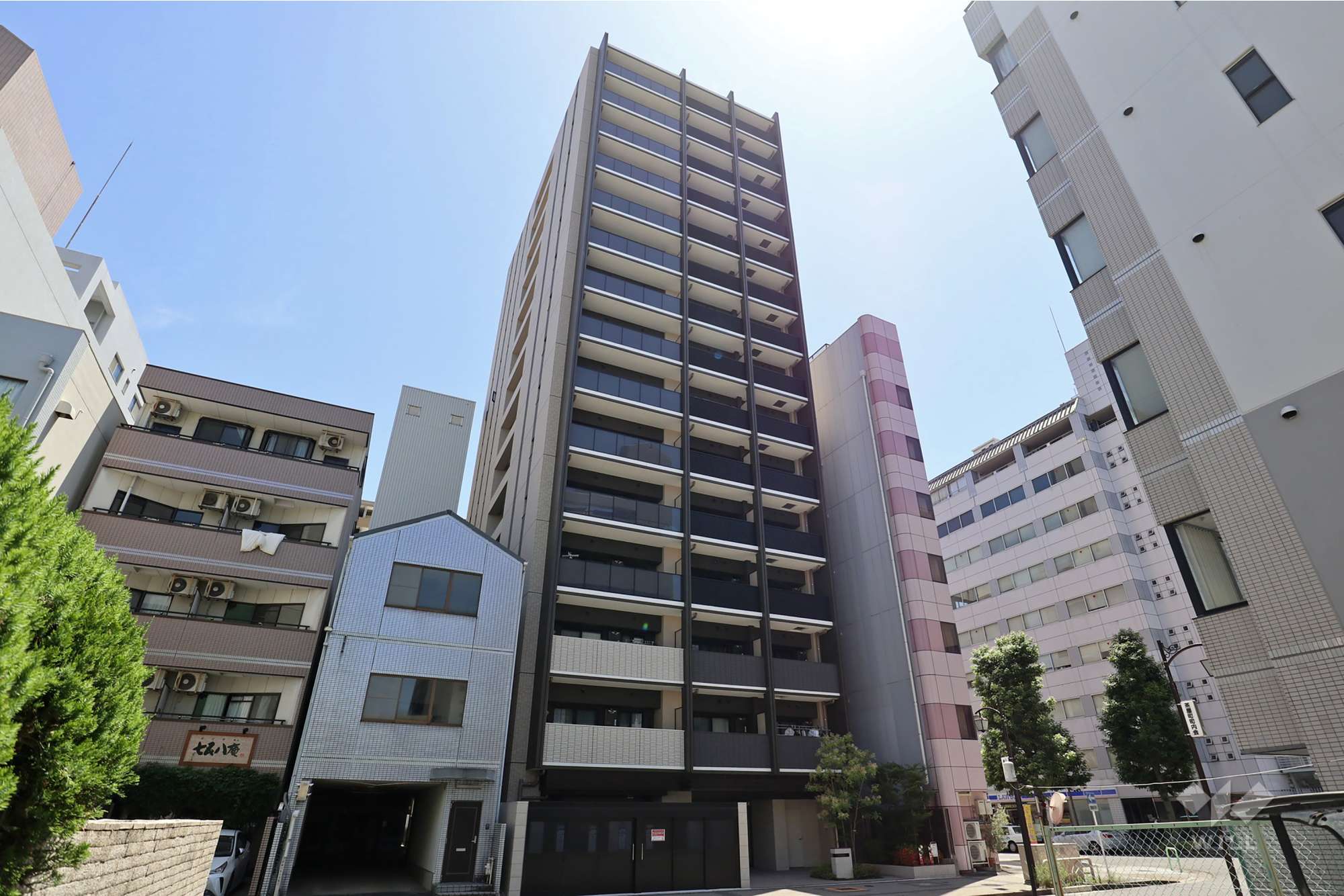 愛知県名古屋市中区丸の内２丁目702