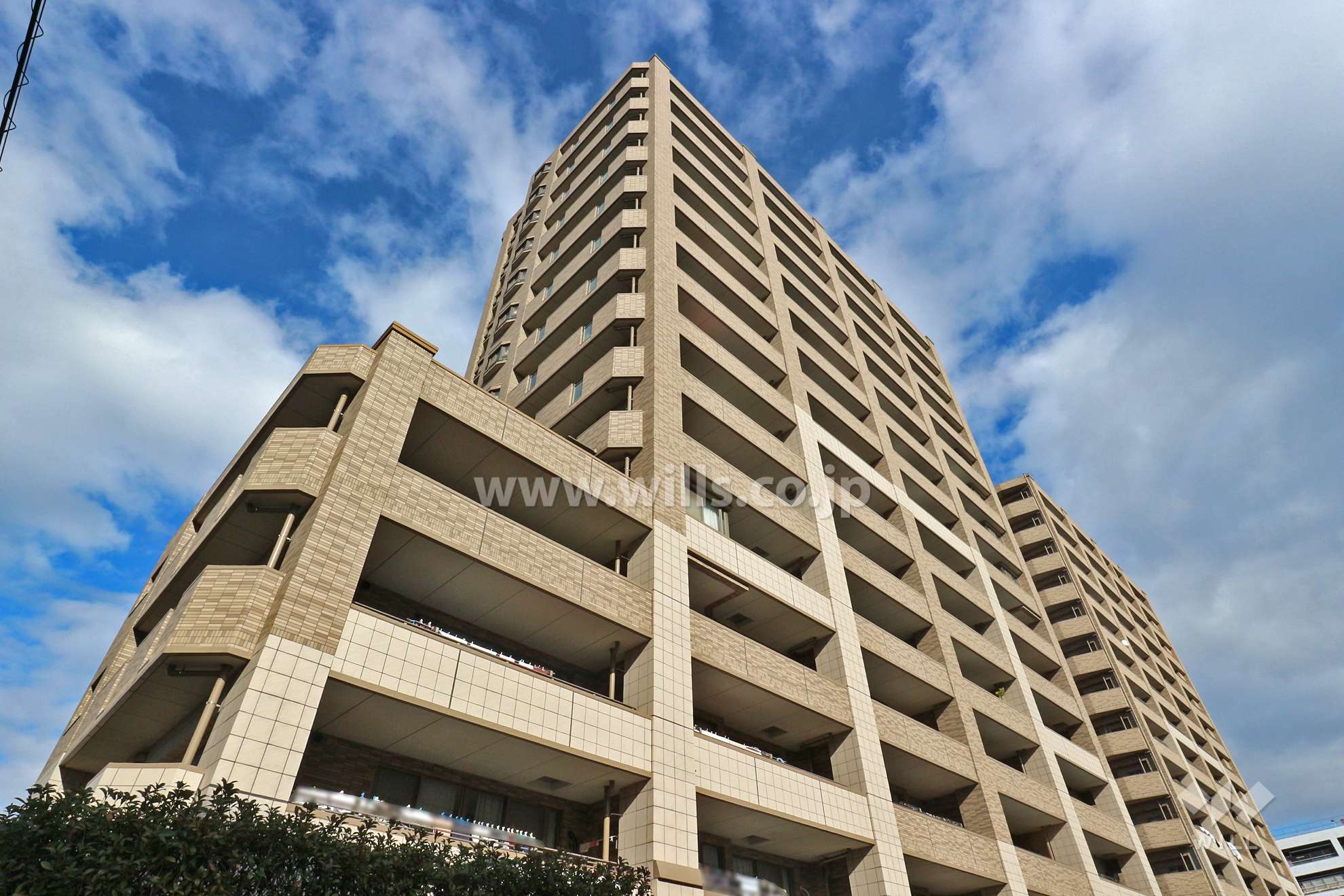 愛知県名古屋市熱田区六番３丁目18