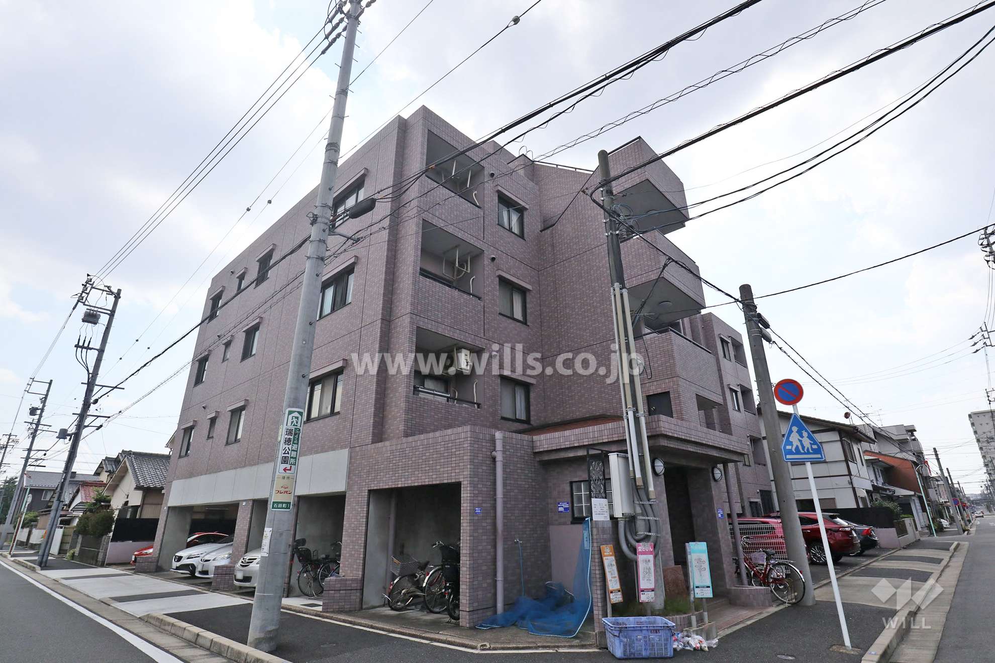 愛知県名古屋市瑞穂区石田町1丁目49