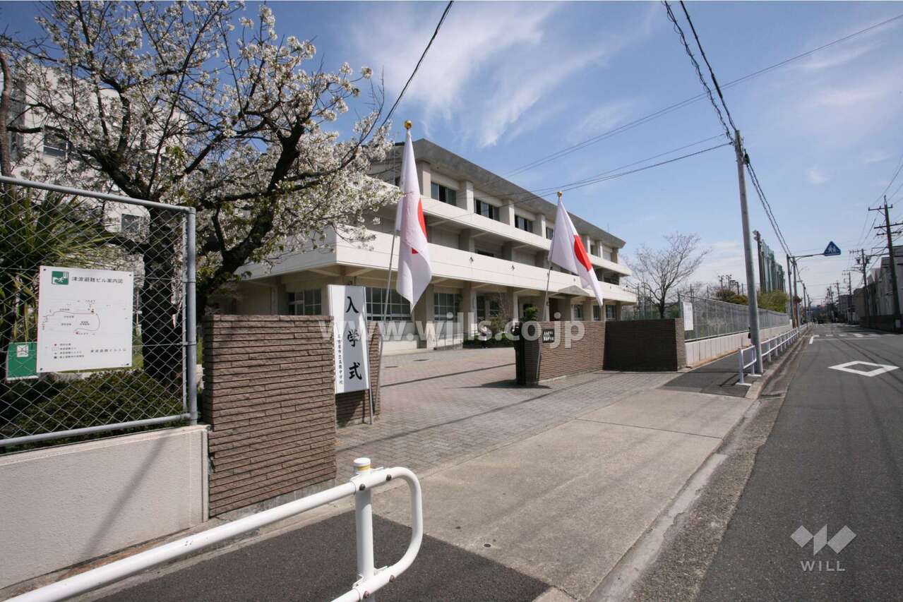 名南中学校[公立]の外観
