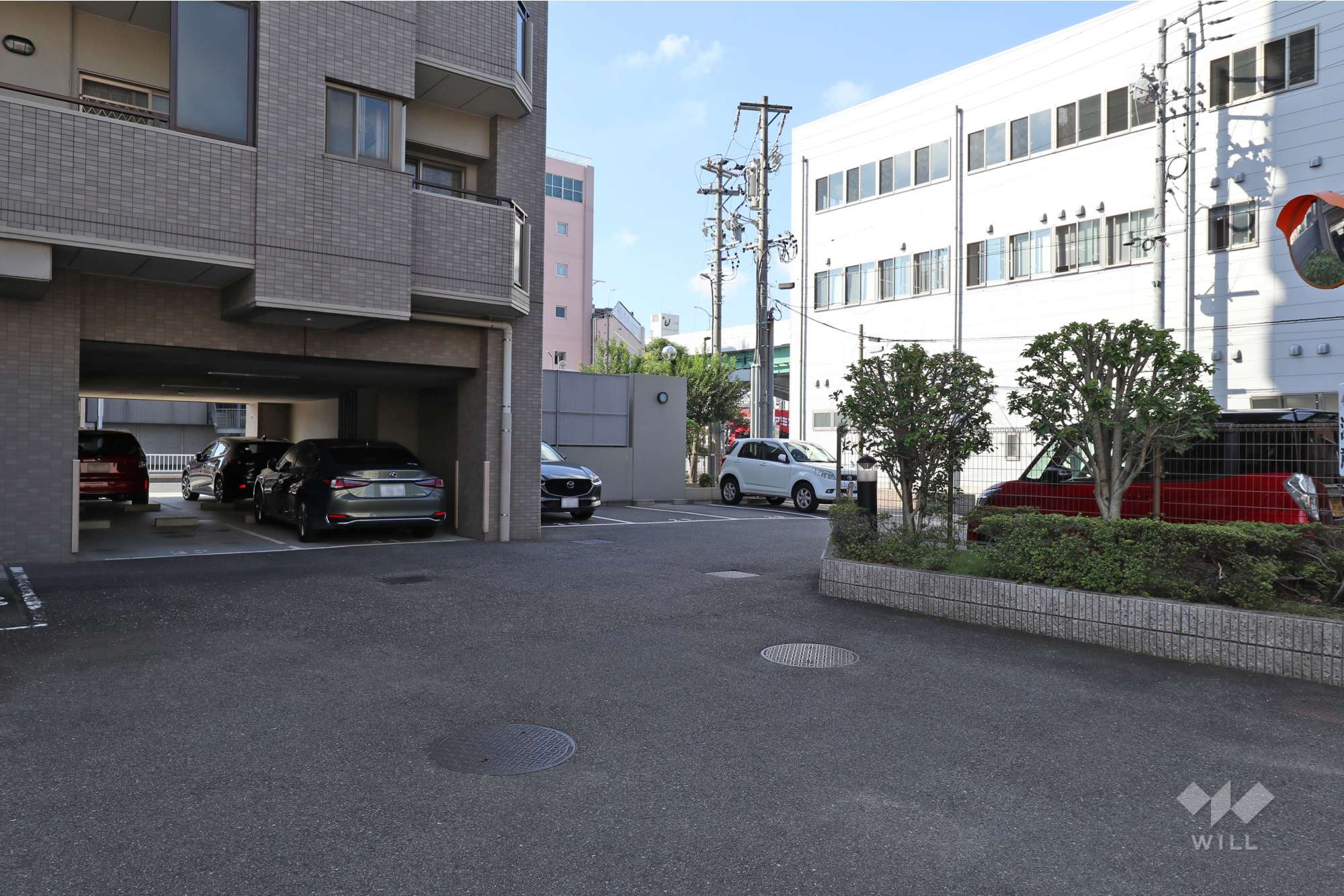 敷地内駐車場(屋内平面式・屋外平面式)