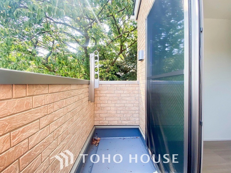 お部屋にも爽やかな風と暖かく柔らかな日差しが差し込み、毎日の暮らしを豊かに彩ります。