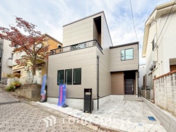 神奈川県横浜市泉区岡津町