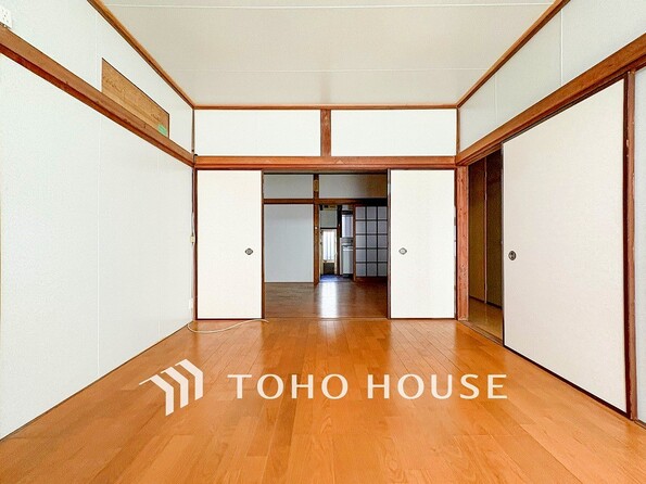 落ち着いた雰囲気に包まれた伸びやかな空間で、ゆったりと家族団らんの時間を過ごせます。