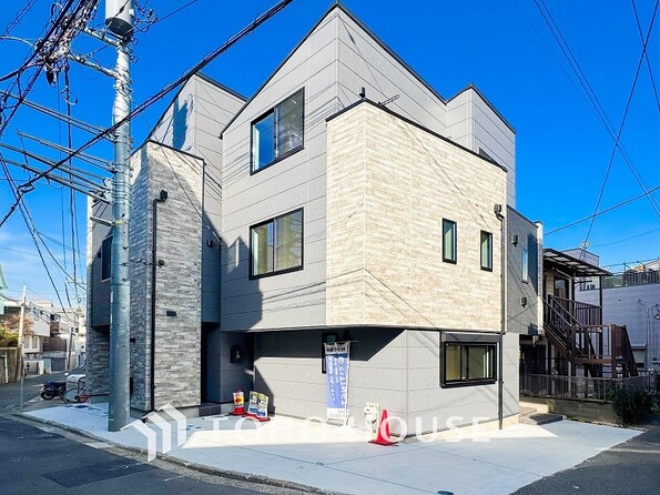 神奈川県横浜市西区藤棚町２丁目