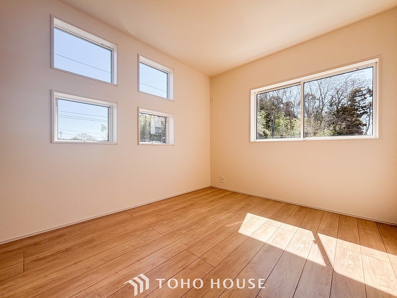 対面キッチンでリビングのご家族と会話を楽しみながらお料理できます。