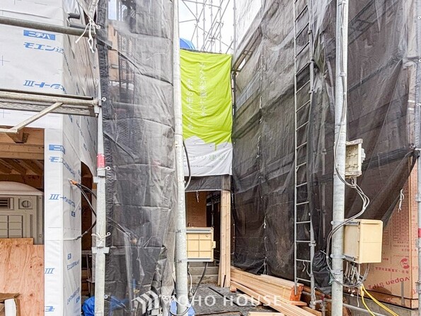 神奈川県横浜市金沢区富岡東１丁目