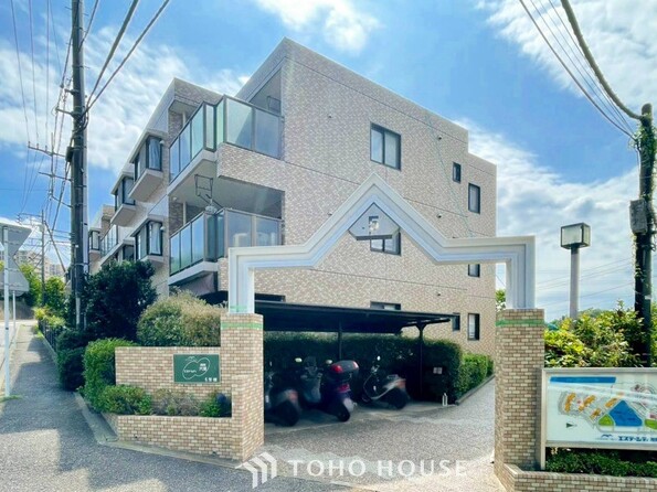 神奈川県横浜市金沢区六浦南４丁目