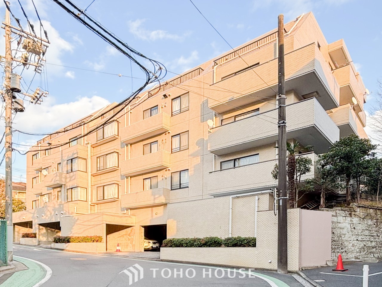 神奈川県横浜市中区千代崎町１丁目