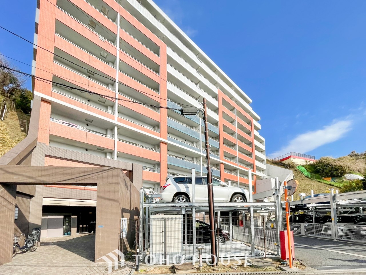 神奈川県横浜市栄区鍛冶ケ谷１丁目